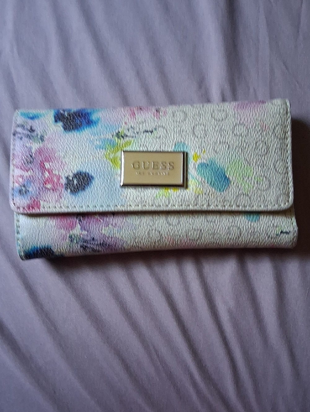 GUESS White Floral Watercolor Fold Wallet